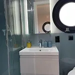 Ботель Hausboot Schwanennest *