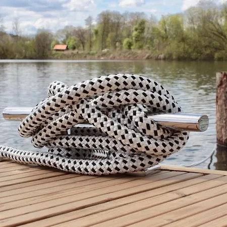 船上ホテル Hausboot Schwanennest *