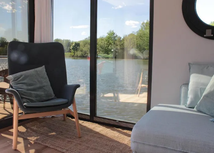 Hausboot Schwanennest *